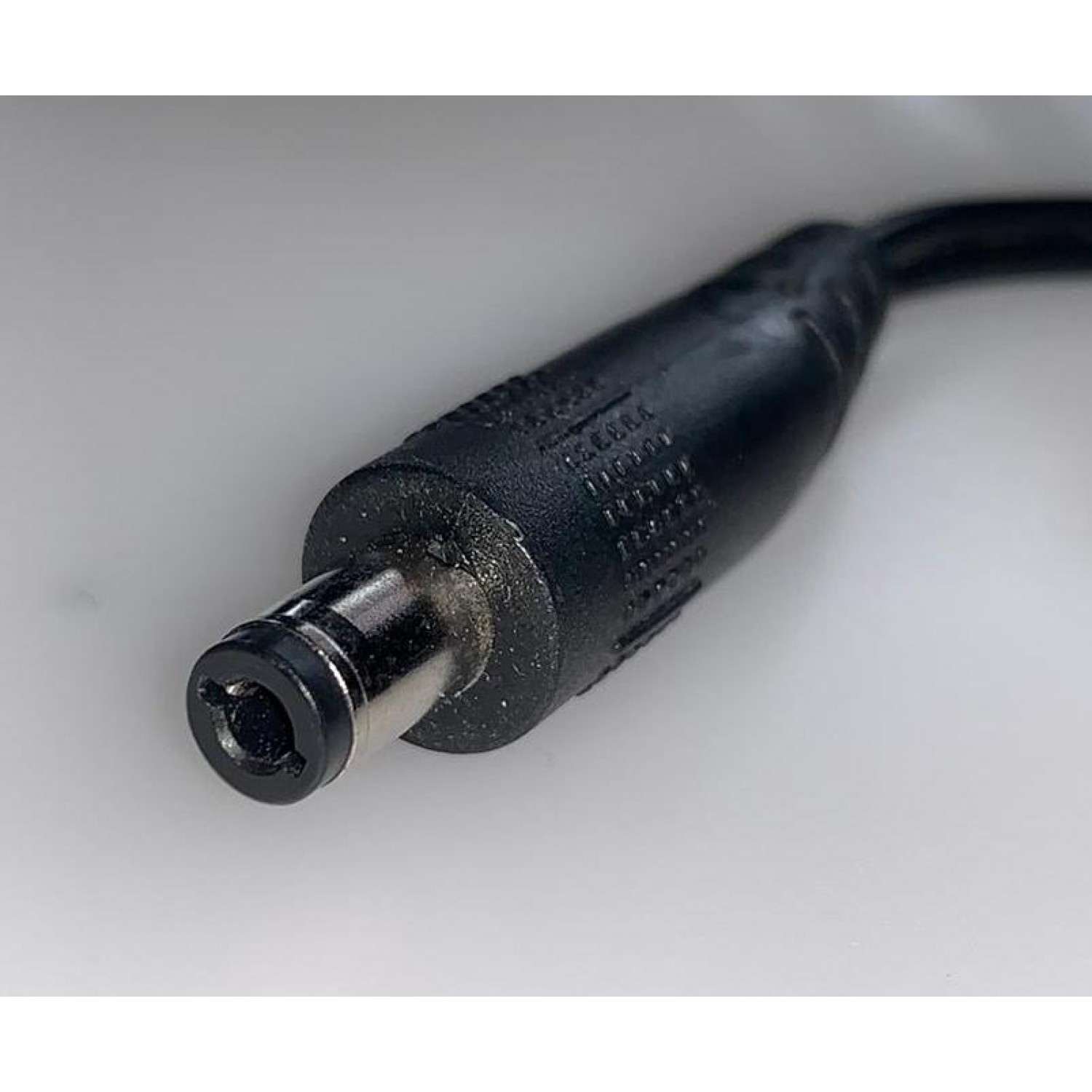 ADAPTADOR CHALLENGER VCA / NUMERO DE PARTE PS-2.5-12-183WC / MODELO PS-2.5-12-183WC / ENTRADA VCA 100-120V～50-60Hz .8A / SALIDA VCD 12V-1.83A - Imagen 2